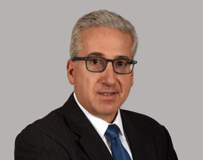 Steven W. Zoffer headshot.