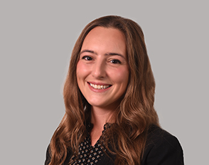 Mia T. Hoetzlein-Sirman headshot.